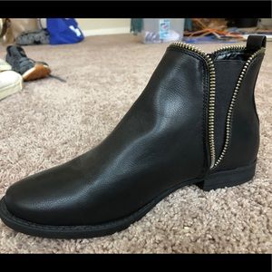 Black Bamboo Booties